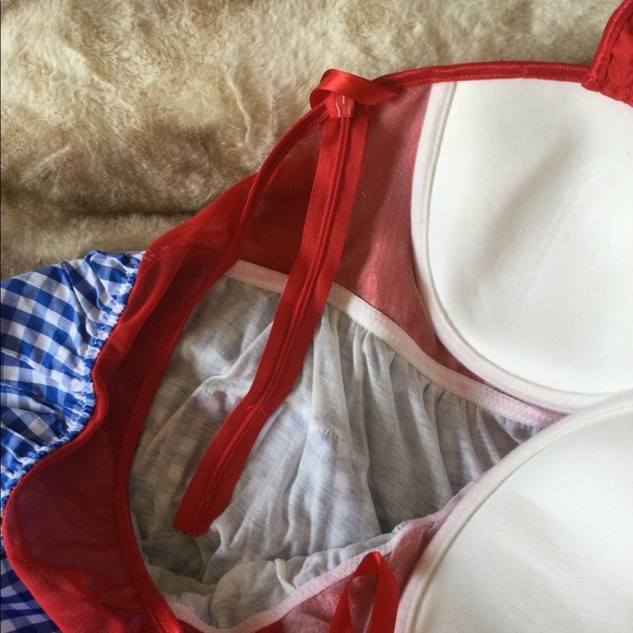 🆕 Hot Topic Dorothy Wizard of Oz Top 👠🌈🌪🐒 - Picture 7 of 10